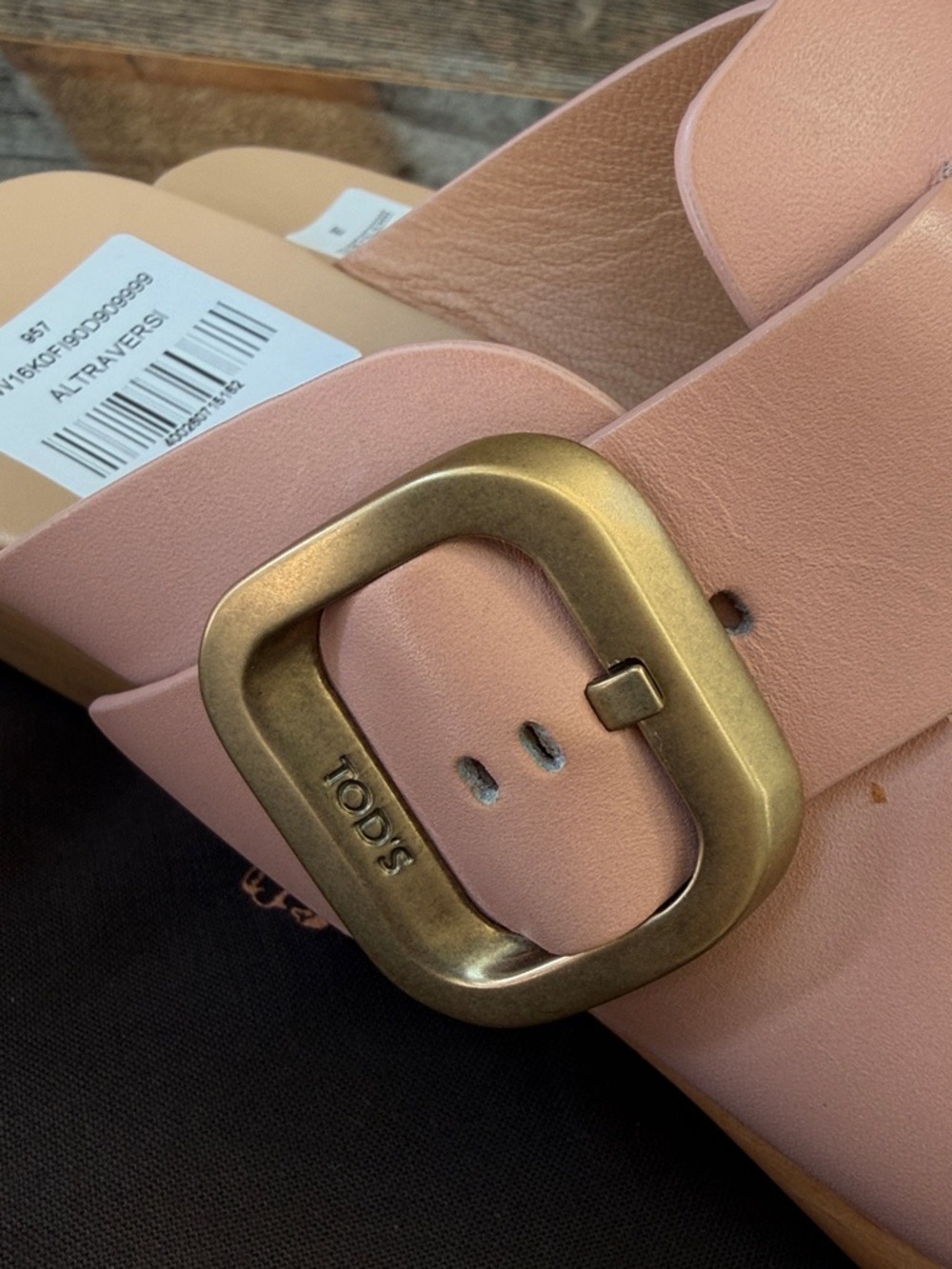 Tod's Blush Leather Buckle Clog Mules New In Box with Dust-bag Size 38.5 / 7.5 - Picture 11 of 12